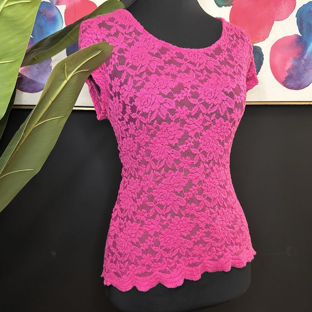 Pink lace top with short sleeves and a scoop neckline #y2k #lace